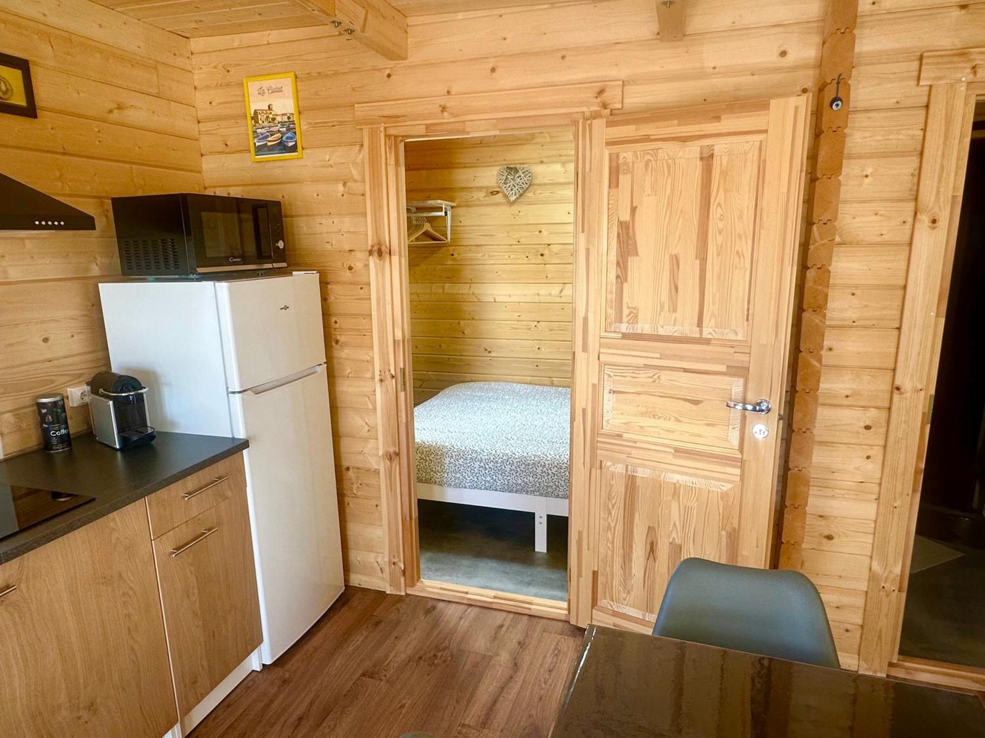 Chalet Ceyrenite Ceyreste Екстер'єр фото
